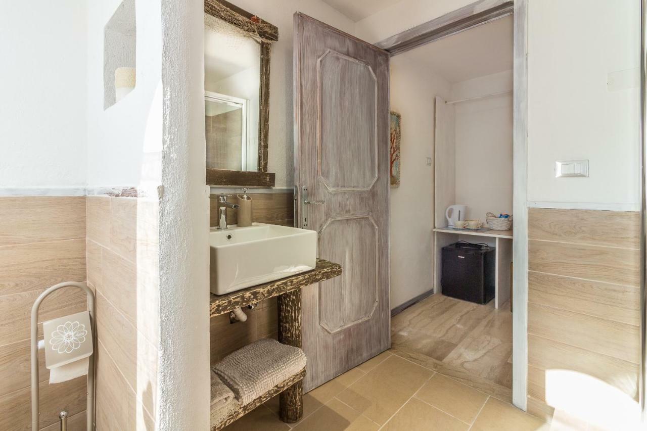 Maricciolu Suites And Apartments Olbia Bagian luar foto